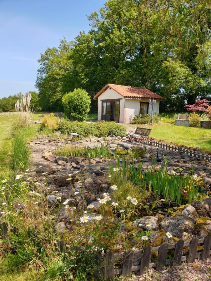 La Croix Gites Pressignac Exterior foto