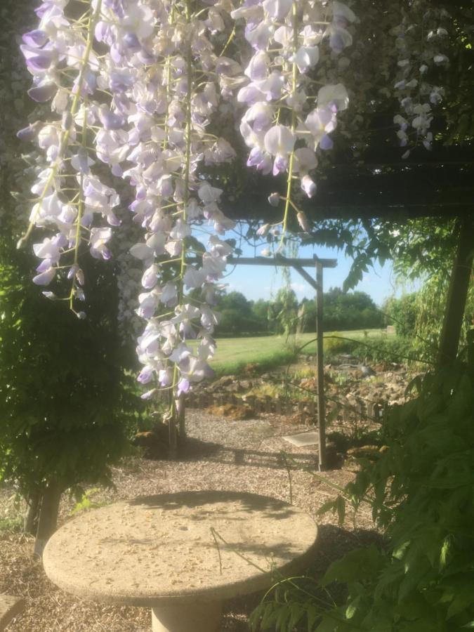 La Croix Gites Pressignac Exterior foto